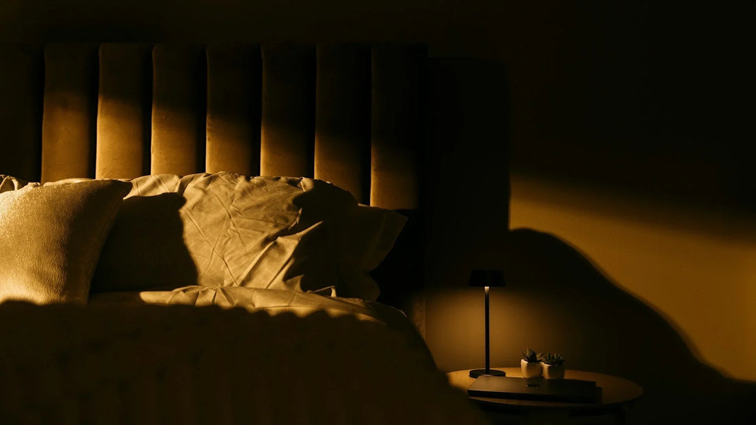photo d'un lit pour l'article lampe chambre