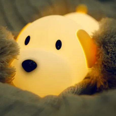 Sleepy Puppy illuminé dans une couverture