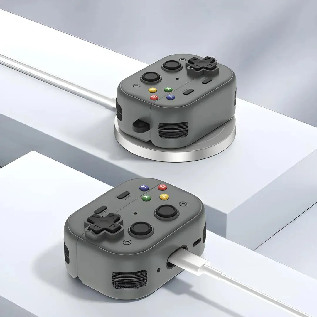 Étui AirPods manette compatible chargement sans fil et USB-C, design gamer.