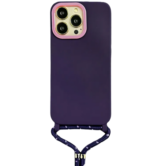 Coque violette pour iPhone avec encadrement rose au niveau de l’appareil photo, fond transparent
