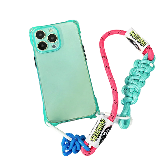 Packshot de la coque iPhone fluo verte avec cordon tressé turquoise et détails INVADERS – fond blanc détouré