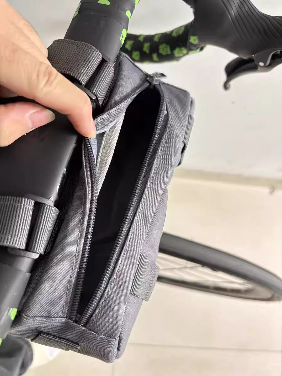 Sac de guidon vélo imperméable noir fixé sur le guidon – pratique pour le cyclotourisme
